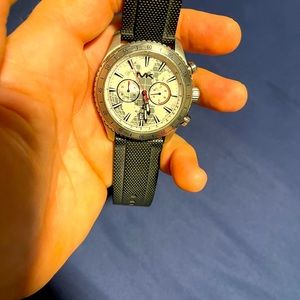 MK mens sports watch….